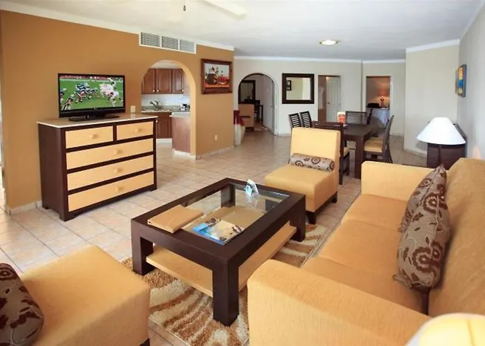 At Del Palmar And 4*